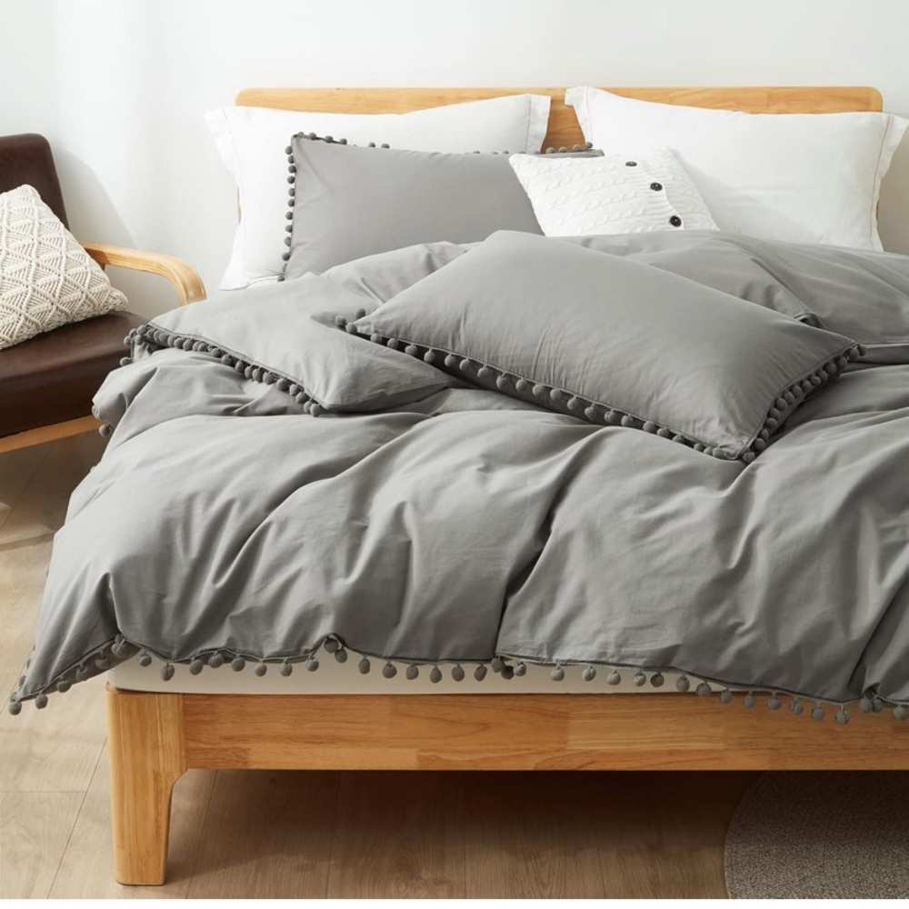 NWOT Gray Queen size Boho pompom detail Duvet cover and shams